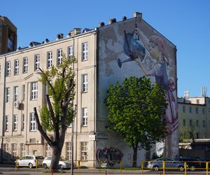 Mural Dziewczynka z konewką