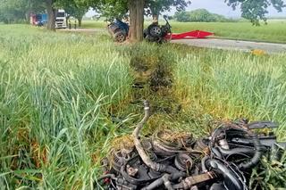 Z BMW wypadł silnik. Adrian zginął na miejscu. Auto roztrzaskało się na drzewie