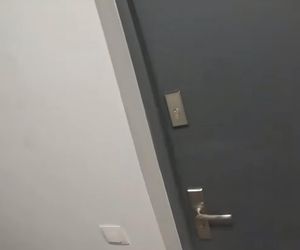 Strzelanina w Bydgoszczy, mężczyzna z raną brzucha. Policjanci weszli do sprawcy o 6.15! Jest NAGRANIE