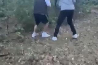 Wstrząsające wideo z Legionowa. Pastwili się nad równieśnikiem i to nagrywali