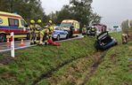 Volkswagen z trójką nastolatków roztrzaskał się na Powiślu Dąbrowski. Dwie osoby były nietrzeźwe