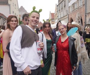 Kortowiada 2025. Studenci nie zawiedli. Zobacz najlepsze przebrania z Parady Wydziałów!