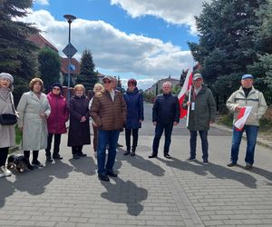 Mieszkańcy ulicy św. Brata Alberta protestowali. Waczymy o przywrócenie drogi jednokierunkowej