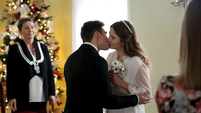 M jak miłość, odc. 1512: Lilka (Monika Mielnicka), Mateusz (Krystian Domagała)