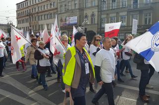 Pracownicy sanepidu w Bydgoszczy wyszli na ulice i zaprotestowali! [ZDJĘCIA]