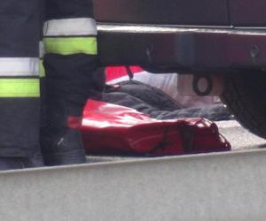 Tragiczny wypadek na S7. Skuterzysta roztrzaskał się o barierki