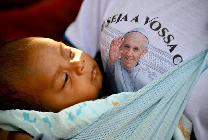 Tak kochają papieża Franciszka. Całe miasto opustoszało, wszyscy idą na mszę. Może być niemal milion osób!