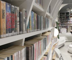 Otworzyli pierwszą w Polsce bibliotekę na stacji metra. Metroteka już działa