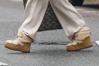 Małgorzata Rozenek przebiera się u fryzjera