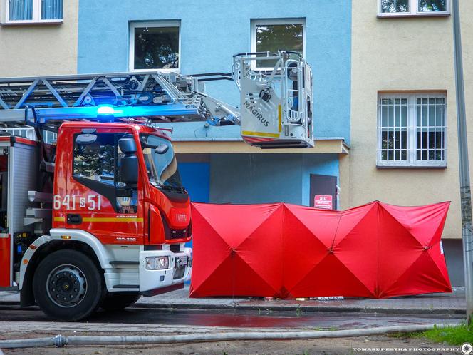 Tragiczny pożar w Tychach. Kobieta zginęła, jej syn jest poparzony