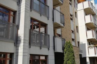 Mama zadźgała córkę i uciekła? Horror w luksusowym osiedlu na Wilanowie