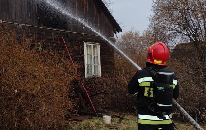 Pożar przy ul. Choroszczańskiej w Białymstoku. Zginęły dwie osoby