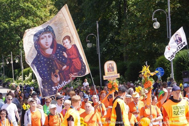 Pielgrzymki na Jasną Górą na uroczystości Matki Bożej Częstochowskiej