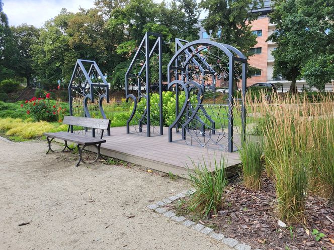 Miłość na kłódkę. Tu zakochani zostawiają symbol swoich uczuć!