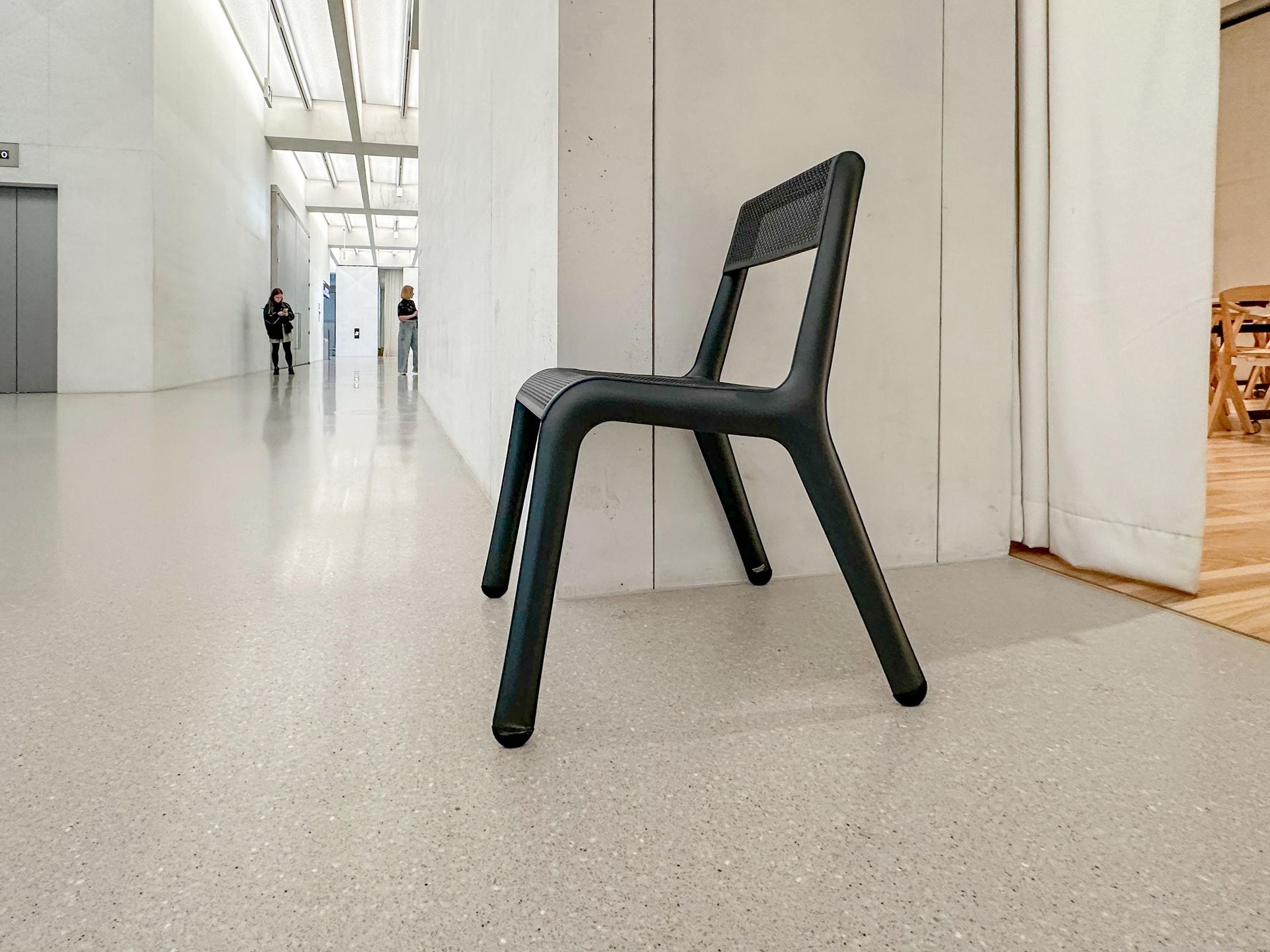 Czy przestrzenie na parterze MSN spełniają funkcje publiczne?