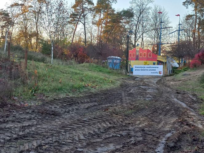 ​Statek dla dzieci w Parku Tysiąclecia w Lesznie odzyska dawny blask. Wymienią stare elementy placu zabaw, dołożą nowe