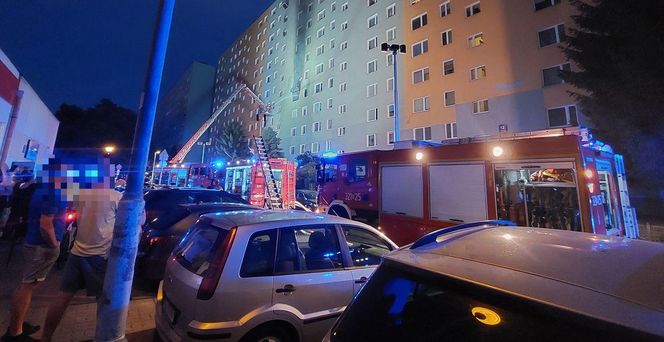 Rzeszów. Pożar mieszkania w bloku. 14-latka zginęła [ZDJĘCIA]