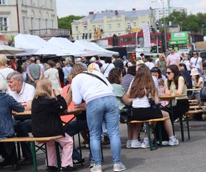 Tłumy na placu Zamkowym w Lublinie