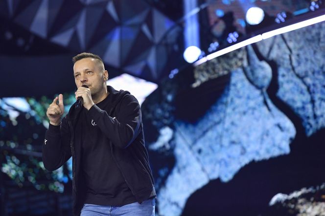 Tragiczna śmierć Magika poruszyła Polskę, a ale jego muzyka wciąż żyje. Teraz Paktofonika wystąpi w Opolu