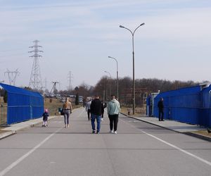 Wiosna rozgościła się w Lublinie! Mieszkańcy tłumnie ruszyli w niedzielę nad Zalew Zemborzycki, który otworzył Edward Gierek