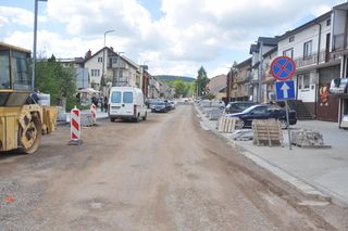 Nowa Słupia - rynek i ulica Świętokrzyska. Wiosna 2025