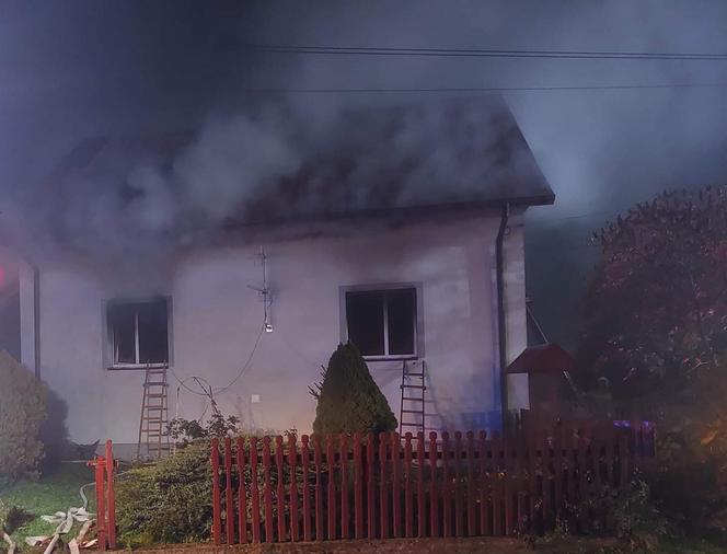 Tragiczny pożar w Świętokrzyskiem. Nie żyją cztery osoby