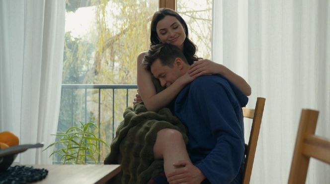 Barwy szczęścia, odcinek 3162. Weronika (Maria Świłpa), Błażej (Piotr Ligienza)