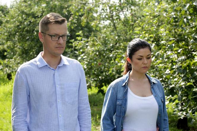 M jak miłość, odcinek 1541, Kinga (Katarzyna Cichopek), Piotrek (Marcin Mroczek)