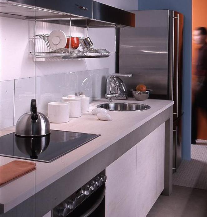 Kuchnia minimalistyczna. Nowoczesna aranżacja betonowej kuchni