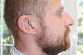 Kim jest ten mężczyzna?