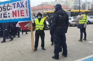 Protest taksówkarzy w Warszawie