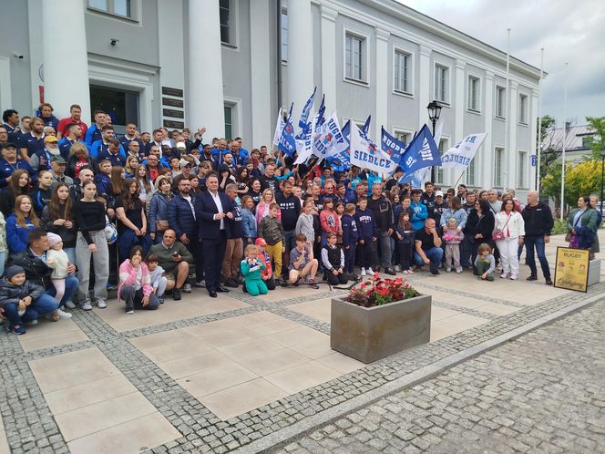 Społeczność sportowców i kibiców rugby z Siedlec uczciła największy z dotychczasowych sukcesów w historii klubu