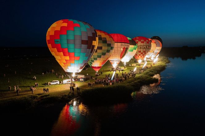 Balonowe Świętokrzyskie w Pińczowie. Nocne pokazy balonów skradły serca! Wielka fiesta zachwyciła tysiące!