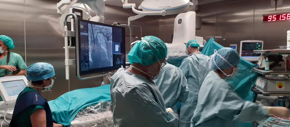 W szpitalu na Józefowie przeprowadzono wymiany zużytych elektrod. Podczas operacji obecni byli dziennikarze