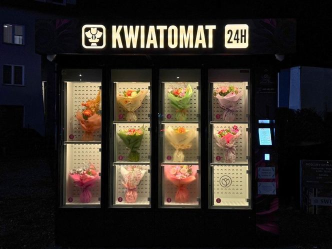 Kwiaty zawsze wtedy, gdy ich potrzebujesz! Kwiatomaty Royal Flowers podbiły Nowy i Stary Sącz