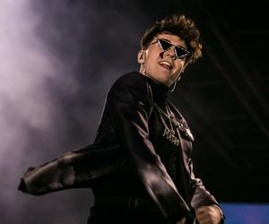 Mata przygotował dla fanek lovesong z mocnym tytułem. Oto, co pojawi się na nowej płycie