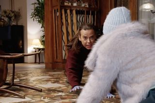 M jak miłość, odcinek 1862: Magda (Anna Mucha), Julia (Marta Chodorowska)