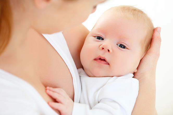 KANGUROWANIE noworodka – bliski kontakt rodzica z dzieckiem