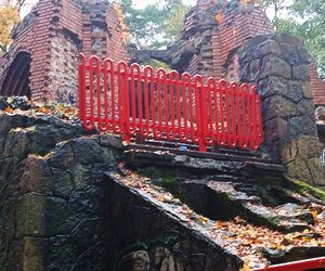 Porządkowanie terenu wokół wieży Quistorpa