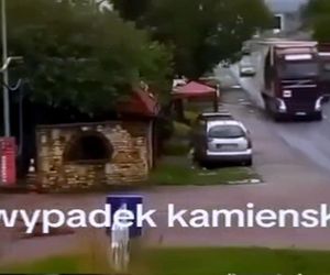 Pas od tira uderzył kobietę prosto w głowę. Wszystko widać na nagraniu