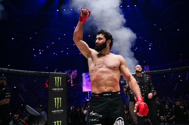 Mamed Khalidov