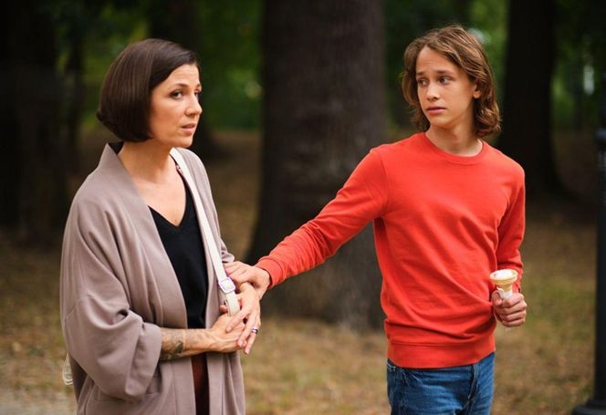 "Pierwsza miłość" streszczenia odcinków 4095-4099. Filip poznaje nazwisko dawcy szpiku dla Angeliki. Jest w szoku