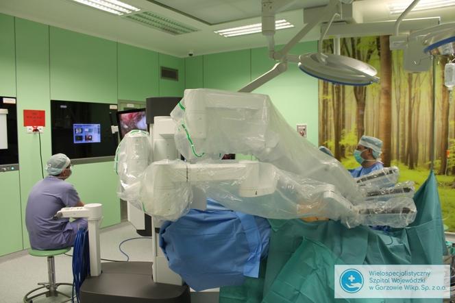 Szpital Wojewódzki w Gorzowie: Robot da Vinci w akcji na sali operacyjnej. Kto był pacjentem?