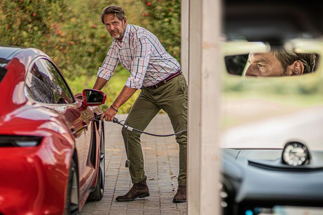 Wojciech Modest Amaro jeździ nowym Porsche. Przyspiesza jak odrzutowiec