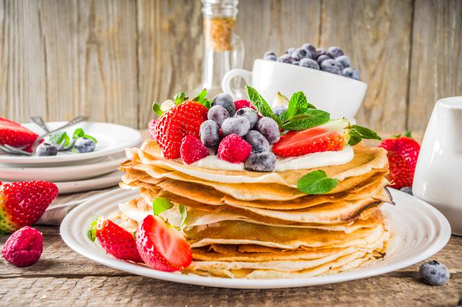 Keto naleśniki na mascarpone bez mąki, bez cukru, niskowęglowodanowe i bardzo smaczne