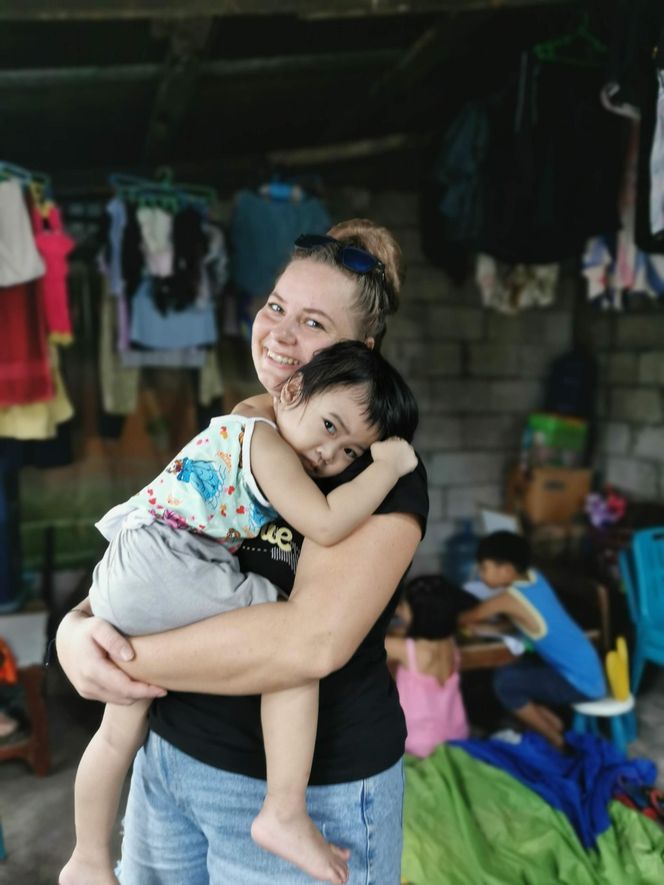 Polska nauczycielka wyjechała uczyć dzieci na Filipinach