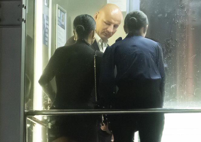 Artur Szpilka na sushi z najbliższymi po premierze filmu "Szpilka"