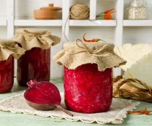 Sałatka z buraków i kapusty do słoików na zimę. Pyszna porcja zdrowia