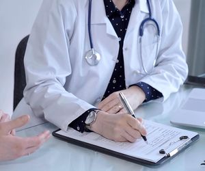 Tych zaświadczeń lekarskich nie otrzymasz za darmo. Płacisz ty, a nie NFZ