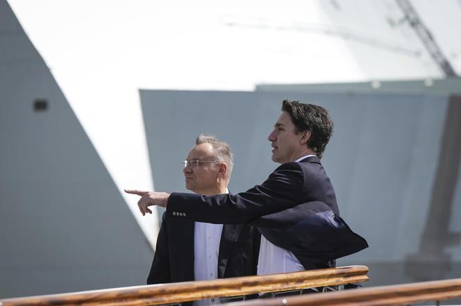 Prezydent RP Andrzej Duda i premier Kanady Justin Trudeau. Spotkanie z Premierem Kanady w bazie marynarki wojennej Canadian Forces Base Esquimalt